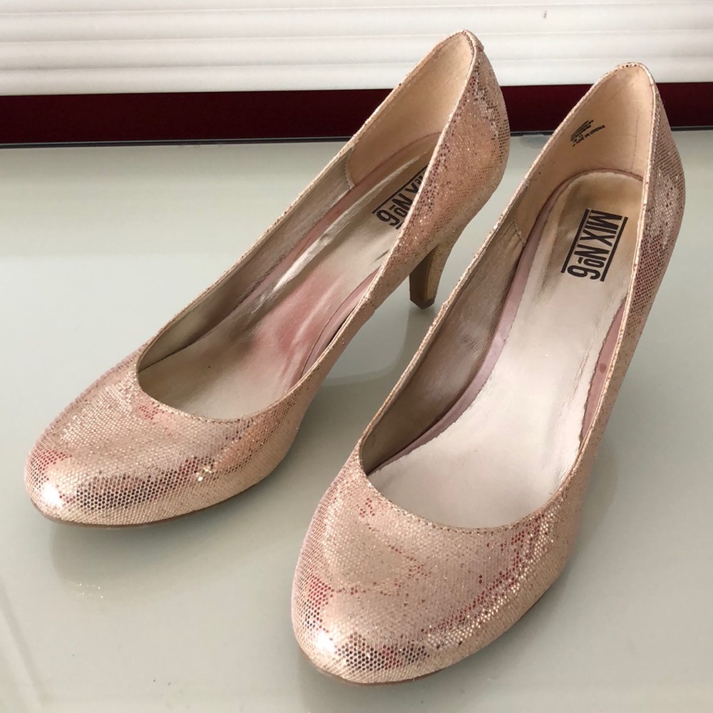 Nude/Gold Glitter Heels